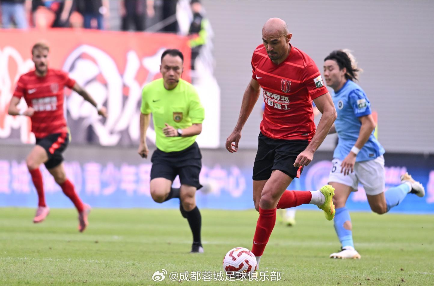 开云APP-最新！CCTV5提前半小时，聚焦中超揭幕战，成都深圳上演双城对话